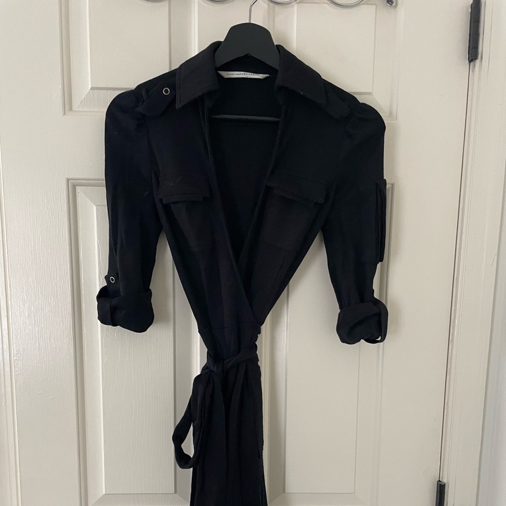 DVF Diane von furstenberg wrap dress, black, with pockets. No tag